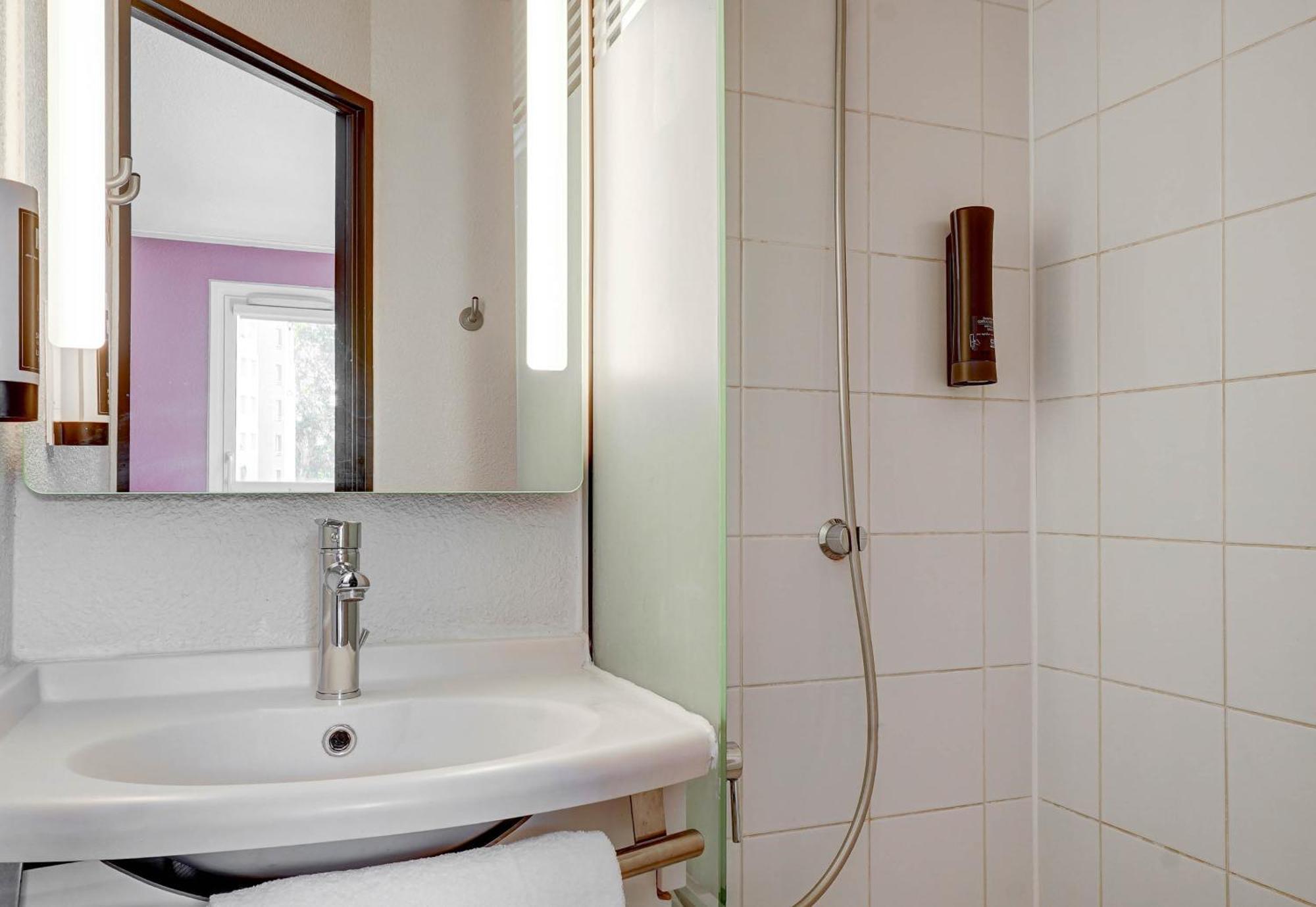 B&B Hotel Marseille Parc Chanot Eksteriør billede